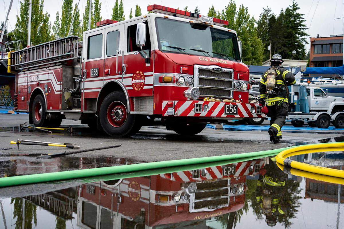 On Wednesday June 22, 2022 Gig Harbor Fire and Medic One gathered for their second training event of the day at the Gig Harbor Marina in Gig Harbor, Wash. This event allows firefighters to hone their skills and prepare for a large-scale event, while working alongside their multi-jurisdictional partners. It starts with a gathering to hear what will happen, then they go into the training and afterwards they will debrief on their training.