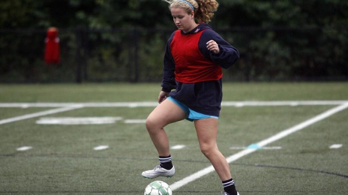 
Peninsula High senior Jolene Kvinsland has been the stabilizing force for a young, inexperienced Seahawks squad.
