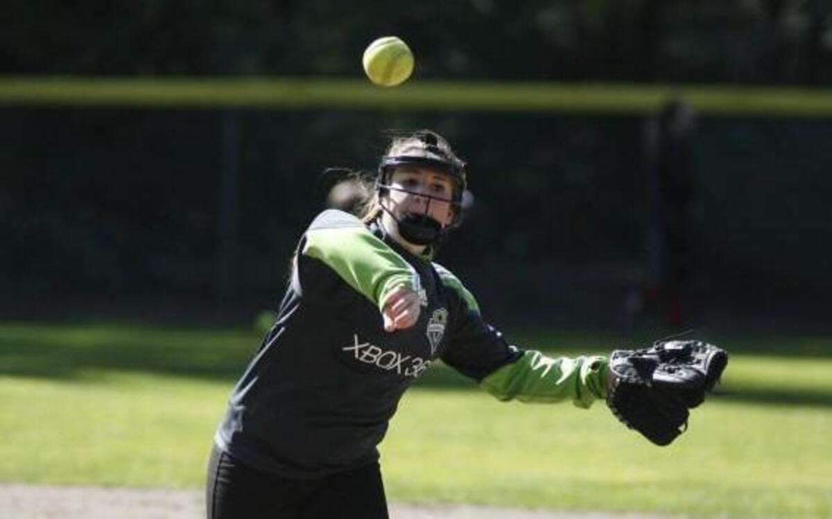 Peninsula junior Shelby Bottiger batted .485 last season and has smoothly transitioned to playing second base.