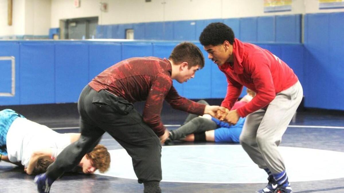 Gig Harbor wrestlers Zayne Ball, left, and John Bittinger both placed in the Class 3A Mat Classic tournament last season and look to do so again this winter.
