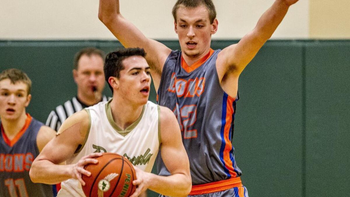 Peninsula’s Garrett Kingman (22) registered a double-double, with 25 points and 16 rebounds, on Wednesday in the Seahawks’ district win over Mount Tahoma.