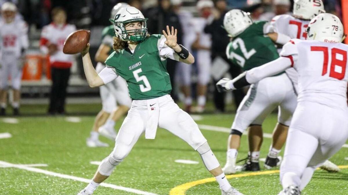 Peninsula quarterback Burke Griffin will look to lead the Seahawks to a win over Mountain View on Saturday in Vancouver.
