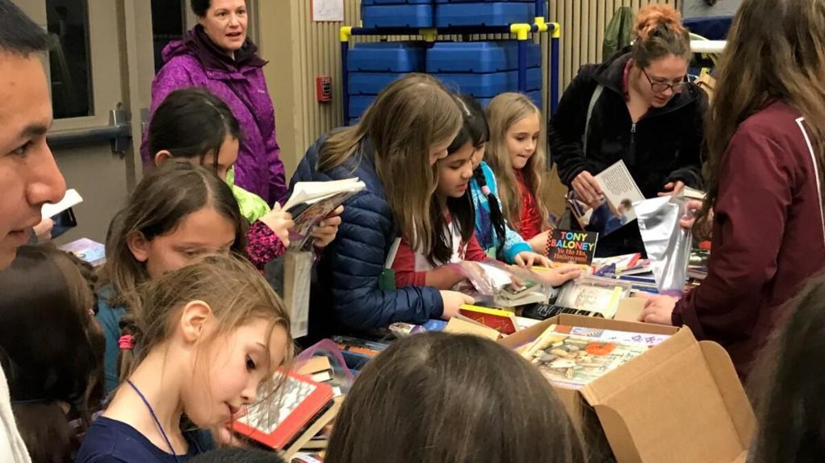 The book exchange at Purdy’s Literacy Night was a huge success, accroding to the organizers, and students walked away with many new-to-them books!