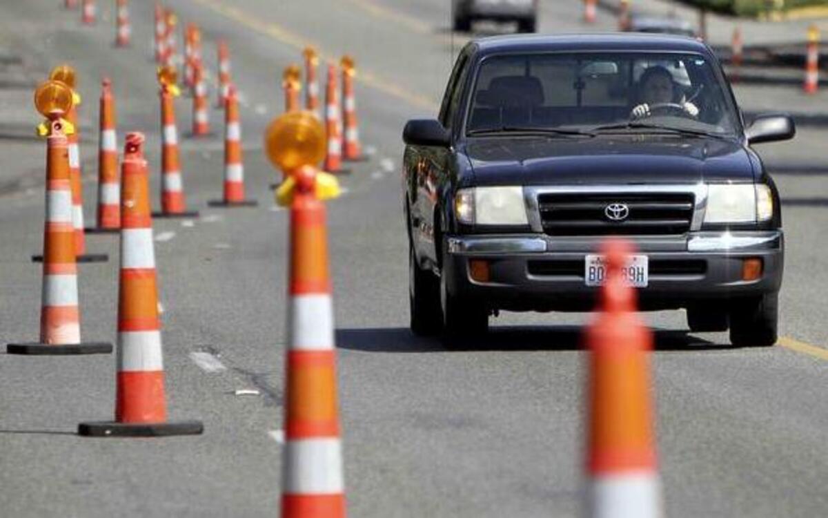 
Drivers should expect some delays while driving between 15th to 31st on South Meridian in Puyallup during a road project that will create new pavement, lane markings and upgraded pedestrian access and signals.
