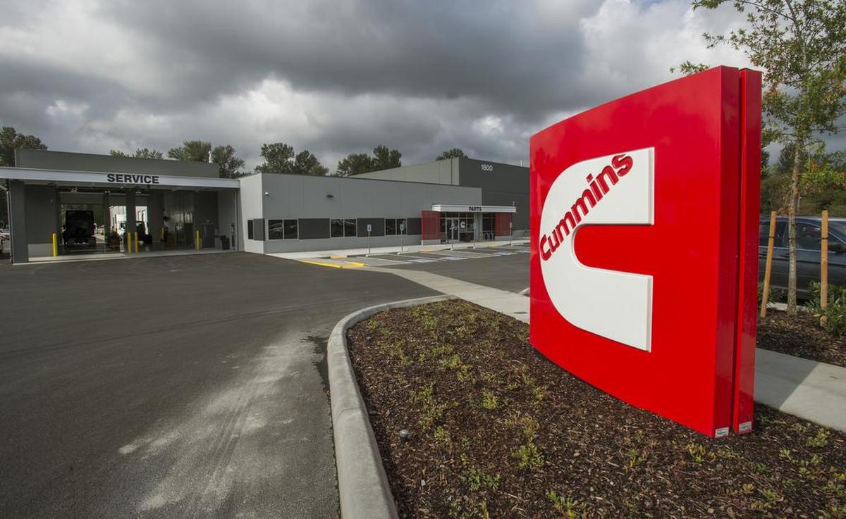 Cummins’ new sales and service center in Sumner is a 55,600-square-foot facility, nearly 10,000 square feet larger than its facility in Renton.