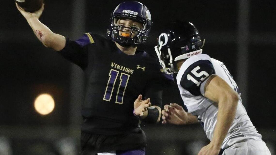 Holcomb sets Puyallup passing yards record, now 1 away from tying TD record