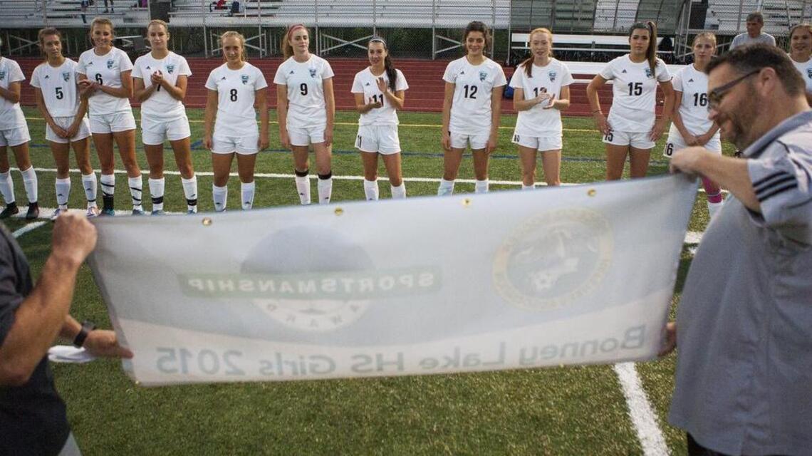 Bonney Lake girls soccer program recognized for sportsmanship by referee’s association