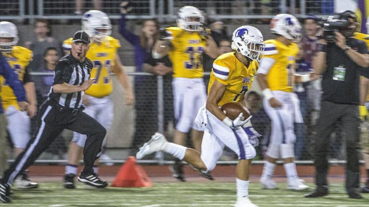 Tre Weed races down the sideline on a 63-yard TD reception in the final minute of the first half to give Sumner a 14-13 lead at intermission.