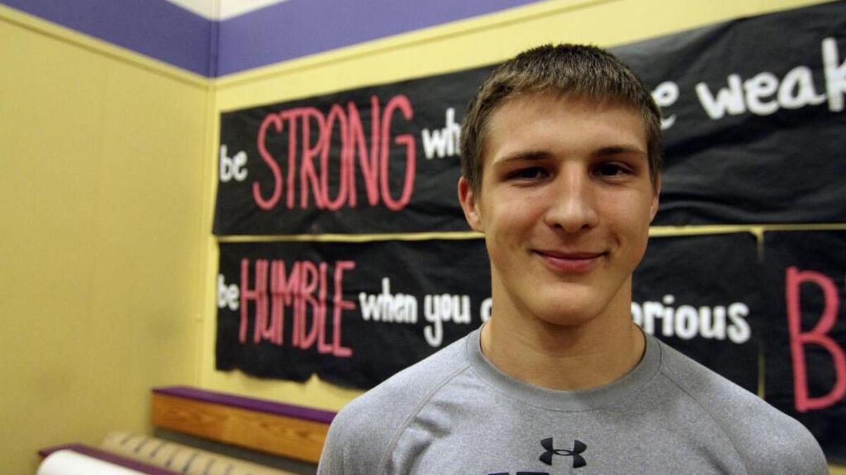 Sumner High wrestler Josiah Sclhiesman entered the week as the second-ranked wrestler at 182 pounds for Class 3A.