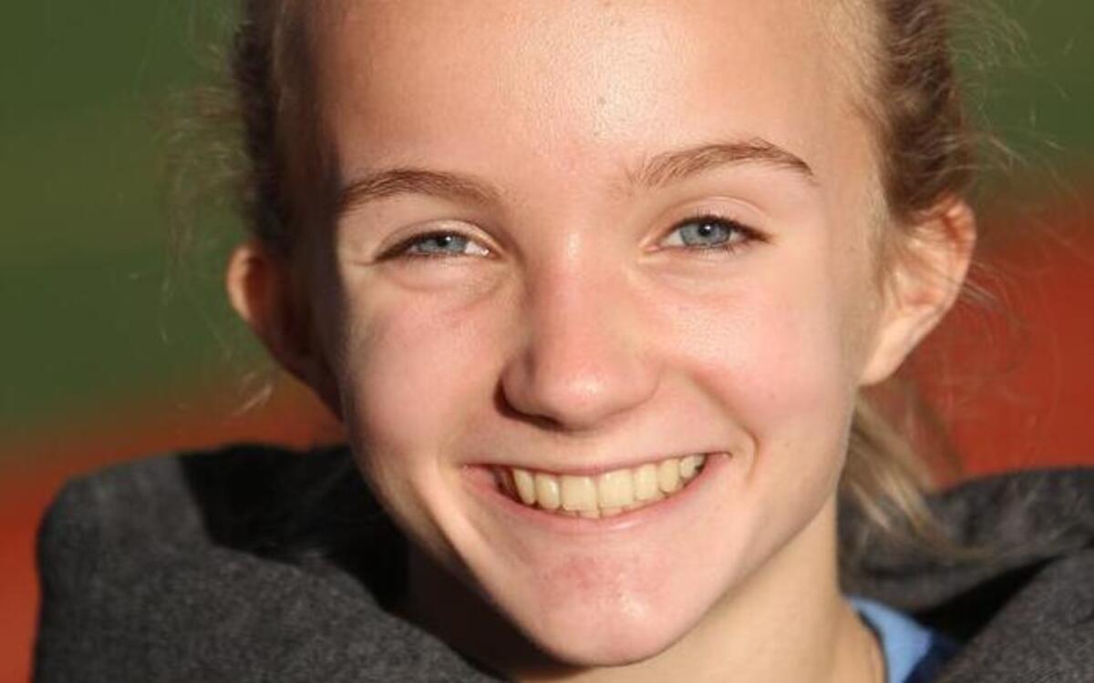 After taking second place in at the West Central District 3 meet at the 3A Westside Classic, Sumner High sophomore Emma Sjolund was determined the make her race at the 3A state cross country meet her best yet.