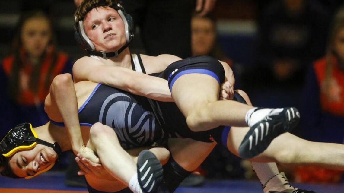 Emerald Ridge High teammates Swank and Hallgren bridge cultures together through wrestling