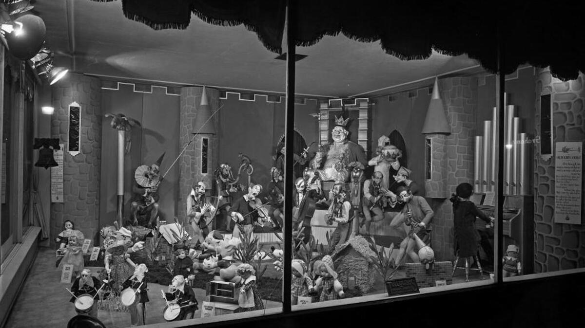 Back in the 1940s, the mechanical displays in the display window of the Tull and Gibbs department store in Spokane were things of wonder.