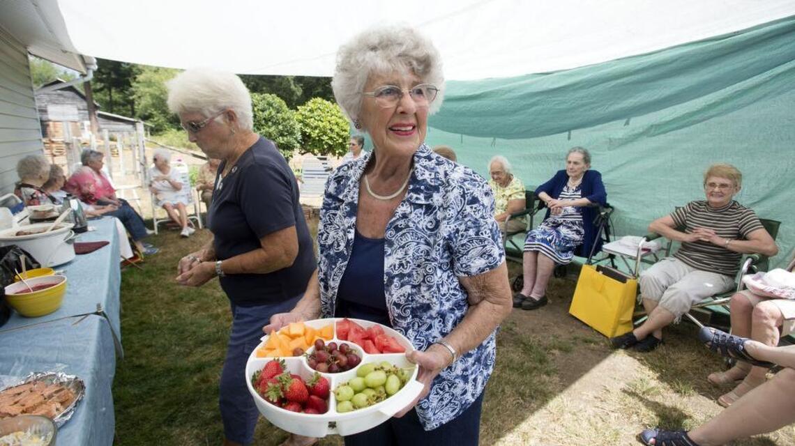 Larry LaRue: They were young moms in the ’50s — and they’re old friends today
