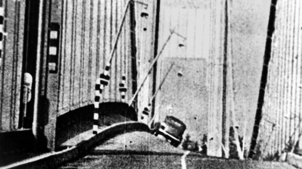 Photos taken from film shot on the deck of Galloping Gertie show her rocking back and forth.