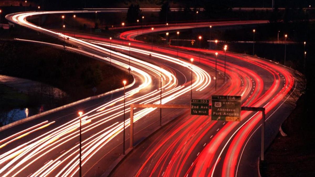 Do car wrecks increase with the longer hours of daylight saving time? Hard to say, according to News Tribune traffic columnist Candice Ruud.