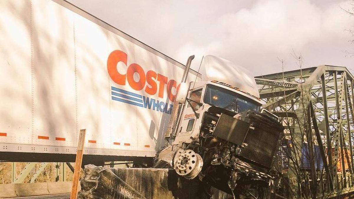 Blocking collision on northbound Interstate 5 at the Nisqually River Bridge.