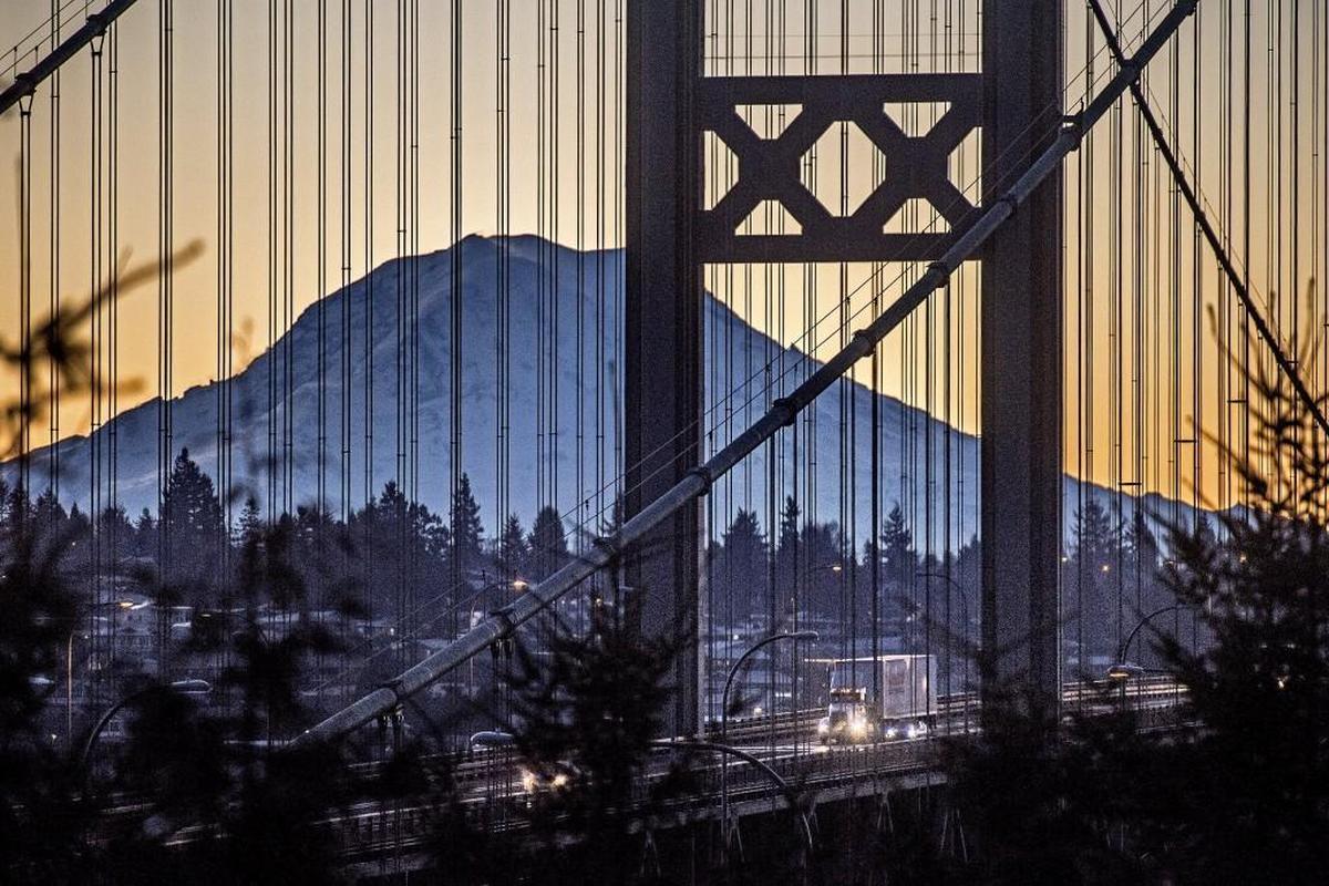 Morning traffic on the Tacoma Narrows Bridge on a cold and clear eve of a new year Thursday Dec. 31, 2015.