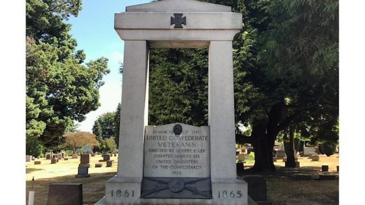 The memorial to Confederate soldiers was dedicated on Sunday, May 23, 1926, at Lake View Cemetery in Seattle. Tacoma Mayor Melvin G. Tennant spoke at the dedication of the memorial.