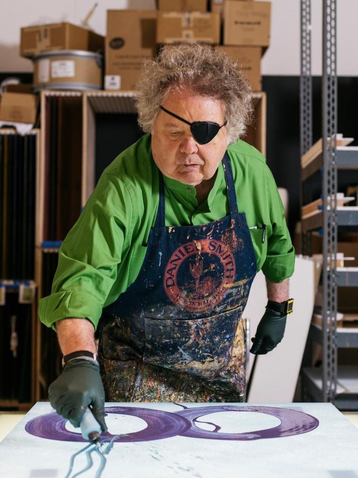 The artist Dale Chihuly at work in his studio complex, which holds some of his collections, in Seattle, Aug. 11, 2017. Chihuly, an artistic trailblazer who has long worked with teams, is facing a court battle that opens complicated debate about age, infirmity and ego.