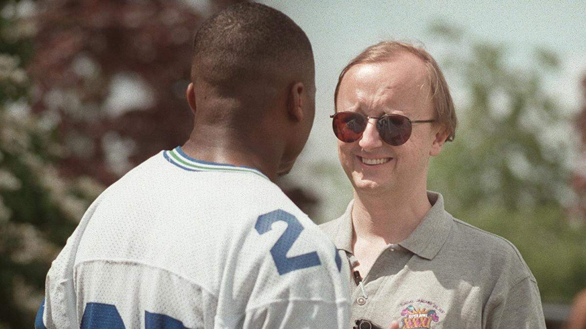 97/05/14--KIRKLAND, WASH.--The News Tribune Seahawks reporter John Clayton. (Teri Harris/The News Tribune) for sports.