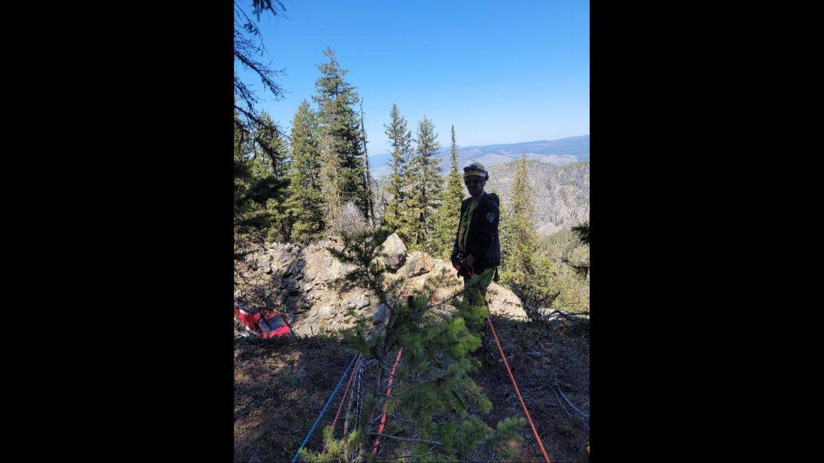 This photo shows a previous rescue in the area.