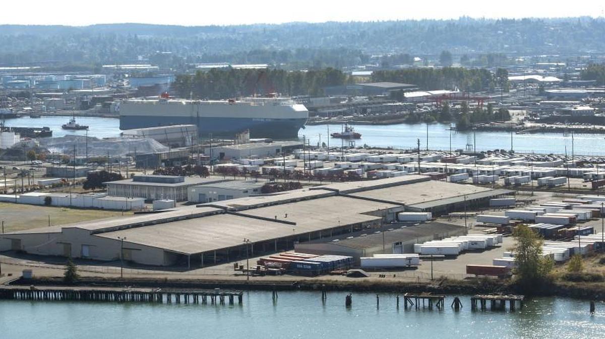 A view of a portion of Puget Sound Energy’s proposed 30-acre liquid natural gas plant site on the Tacoma Tideflats. The $275 million plant would be situated along Alexander Avenue and East 11th Street between the Blair (in background) and Hylebos Waterways.