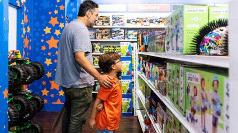 Toys R Us to reopen in Tri-Cities. Jobs are already posted