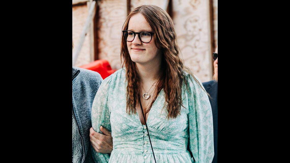 Zoey Robards, 17, has been missing since Sep. 26 when she left her high school in Vancouver, Washington, with a man she met from an app, her family said.