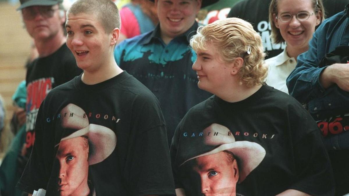 Garth Brooks fans line up at Key Arena in Seattle in 1998, the last time the superstar singer-songwriter performed in the Puget Sound area. He hasn’t given a show in Tacoma since 2003. But he’s coming back for five concerts this weekend.