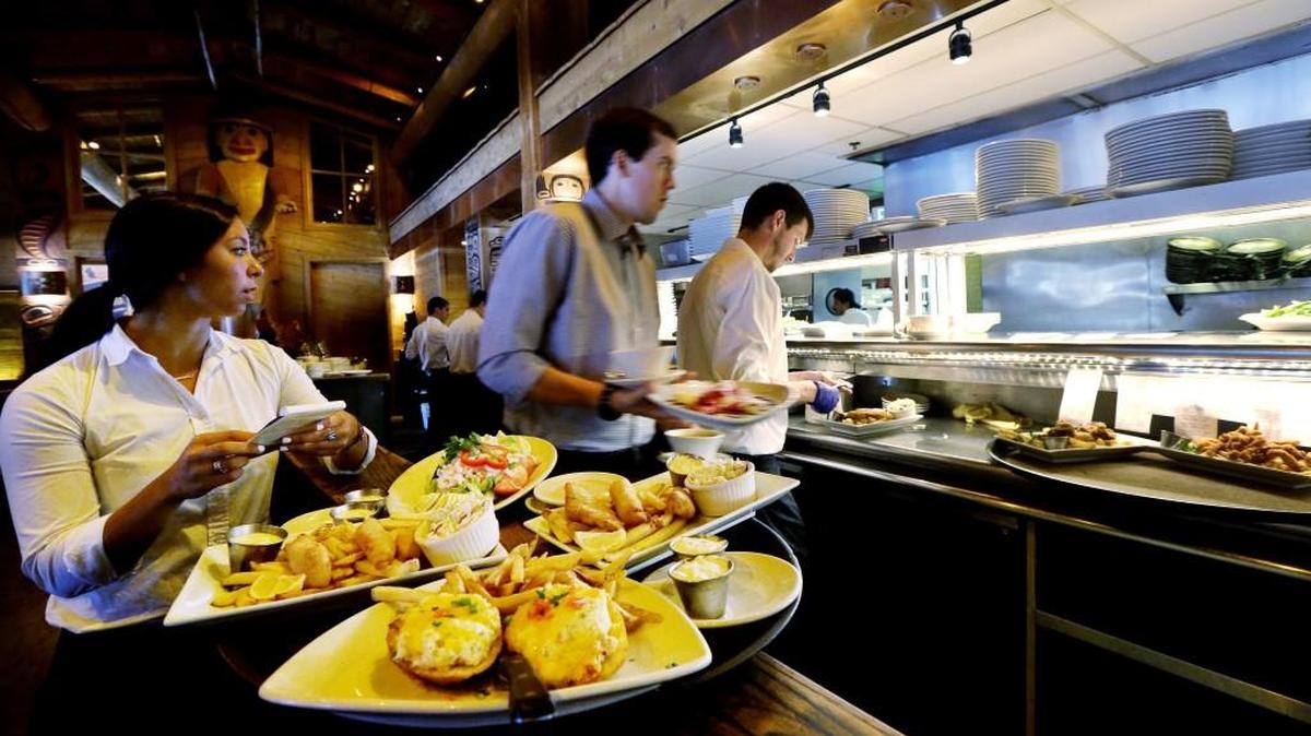 If a statewide minimum-wage increase to $13.50 is adopted by voters, it could have unpredictable effects on food service and other businesses. After Seattle's new minimum wage law took effect last year, Ivar’s Seafood Restaurants announced it was jacking up its prices by about 21 percent, eliminating tipping as a routine procedure and immediately paying all its hourly workers $15 per hour.
