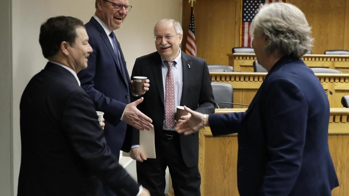 Washington Senate Minority Leader Mark Schoesler, R-Ritzville (left) and Majority Leader Sharon Nelson, D-Maury Island (right), visit with the two other leaders of the “four corners” caucuses: House Minority Leader Dan Kristiansen, R-Snohomish (second from left) and House Speaker Frank Chopp, D-Seattle, earlier this year at a media forum in Olympia. Schoesler and Nelson are behind a late-developing legislative public records bill.