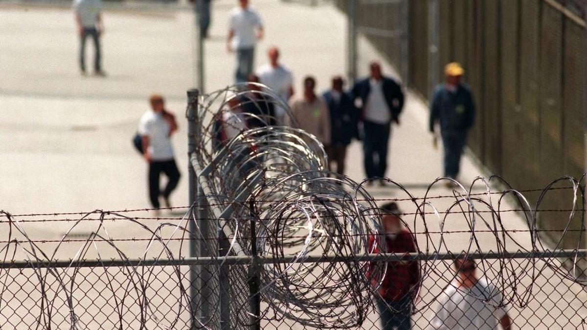 Prisoners are shown inside the Monroe Correctional Complex in Monroe, Wash. As many as 3,300 offenders were mistakenly released from Washington prisons from 2002 to 2015 as a result of a software and management problem.