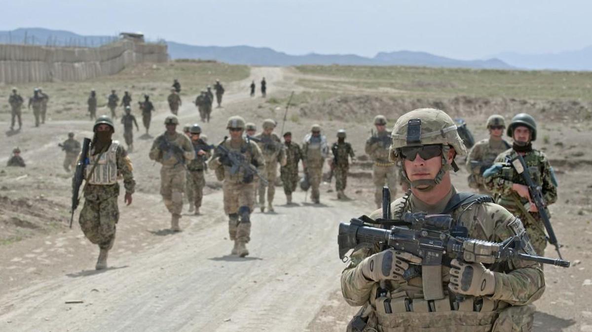 A Stryker platoon from Joint Base Lewis-McChord’s 5th Battalion, 20th Infantry Regiment joins in a foot patrol in Zabul Province, Afghanistan, in 2012. In addition to protection that keeps them alive, soldiers are increasingly wearing gear that helps protect their male organs from bomb blasts.