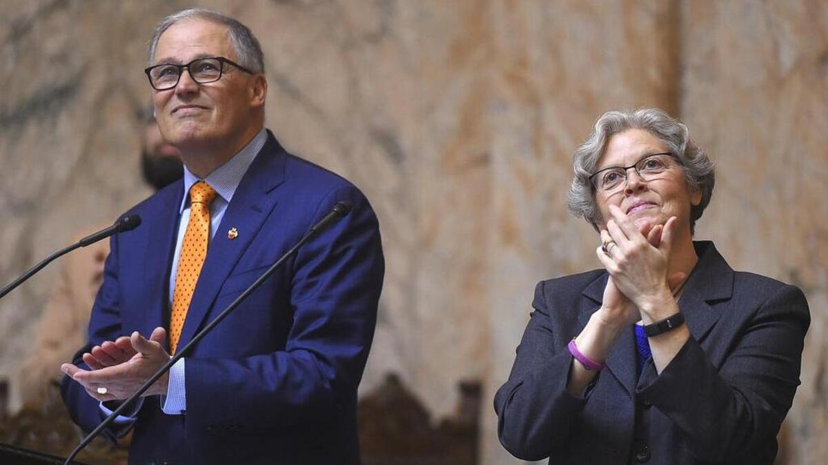 Tuesday was a day for polite golf clapping, not edgy joke telling, for Washington Gov. Jay Inslee (shown here with House Speaker Laurie Jinkins) during his annual address to a joint session of the Legislature. What a letdown.