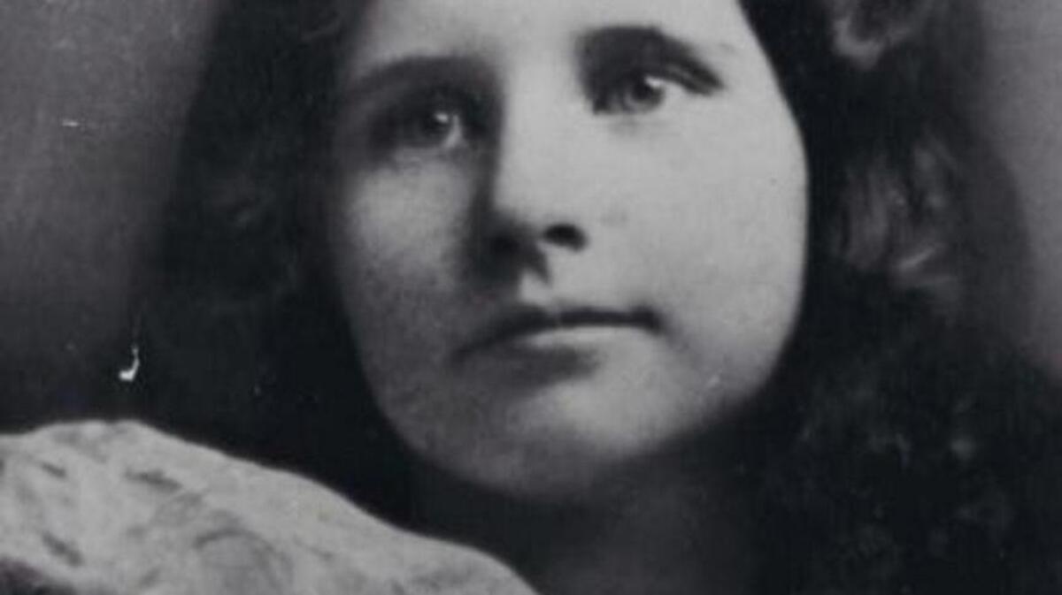 Virginia O’Hanlon, circa 1897.