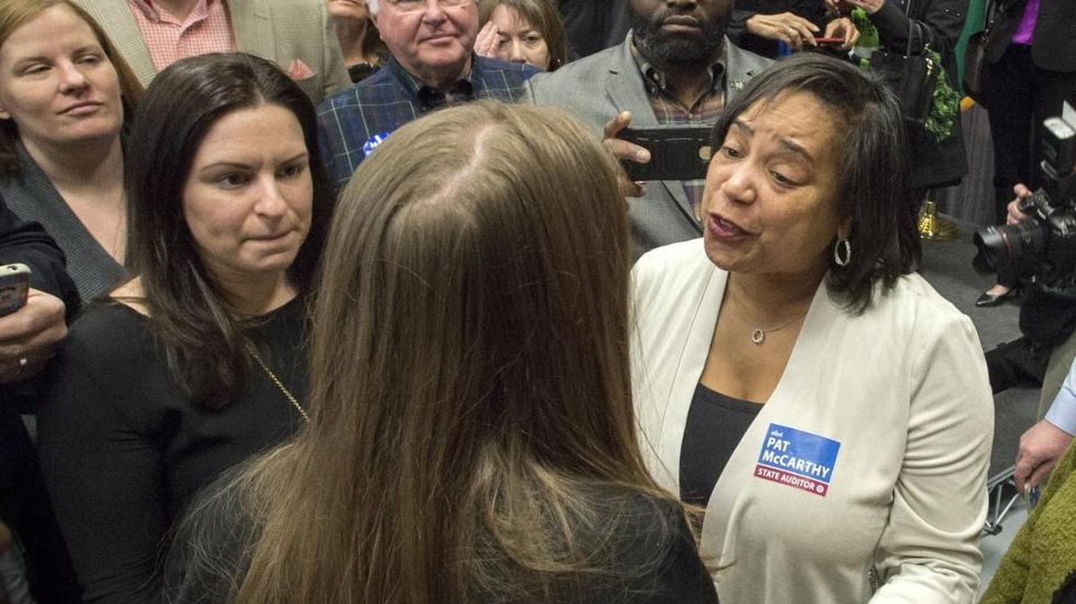Tacoma City Council member Victoria Woodards talks with Chelsea Clinton during Clinton’s visit during last year’s presidential campaign. Woodards later resigned from the council to run for mayor. Her campaign is under siege by term limits activists.