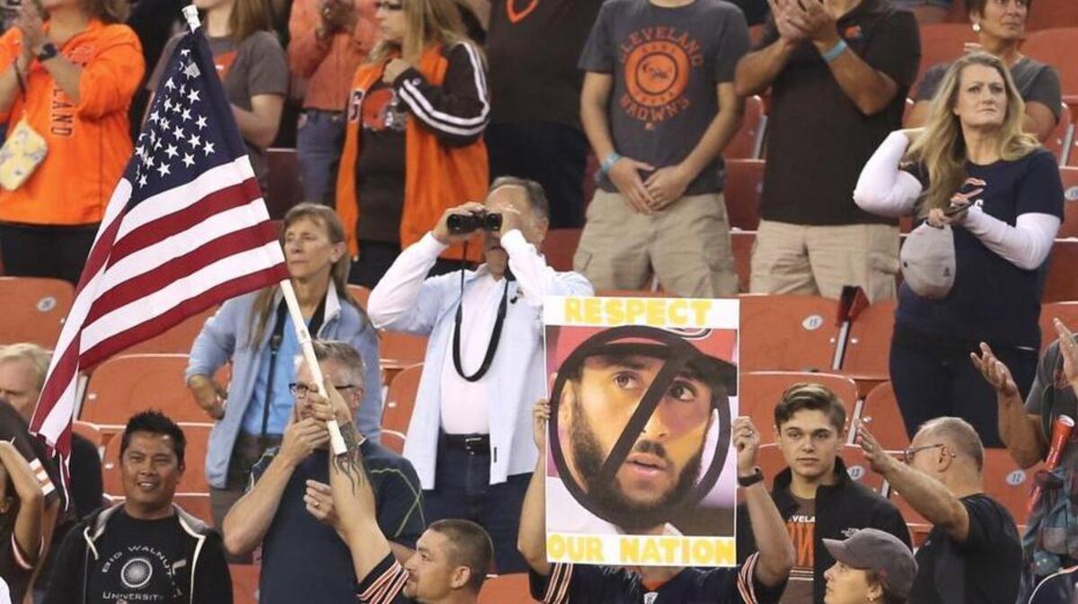 San Francisco 49ers quarterback Colin Kaepernick’s anthem protest sparks a reaction, even at fields where he’s not playing. On Thursday, Chicago Bears fans make their views of Kaepernick known during the playing of the national anthem before a pre-season game against the Cleveland Browns.