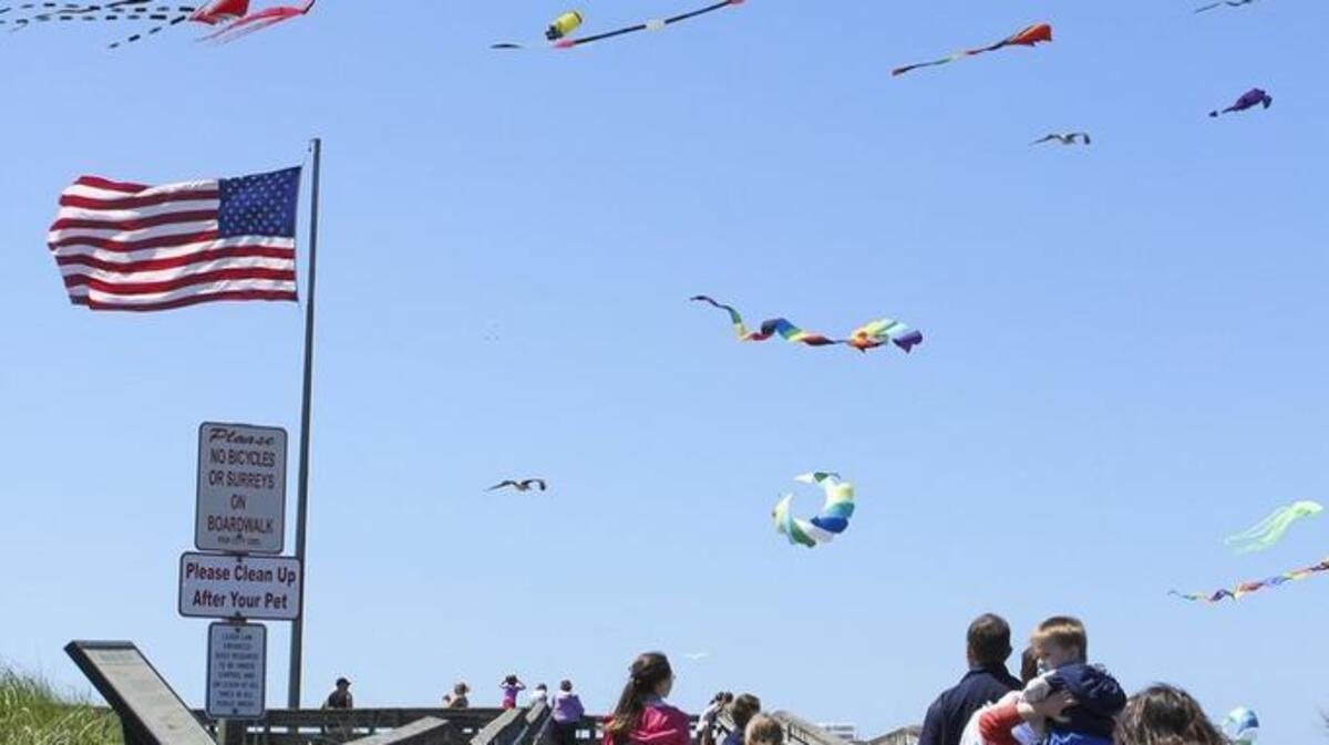 Kites will fill the skies over the Long Beach Peninsula for the 36th annual Washington State International Kite Festival, which opens Monday.