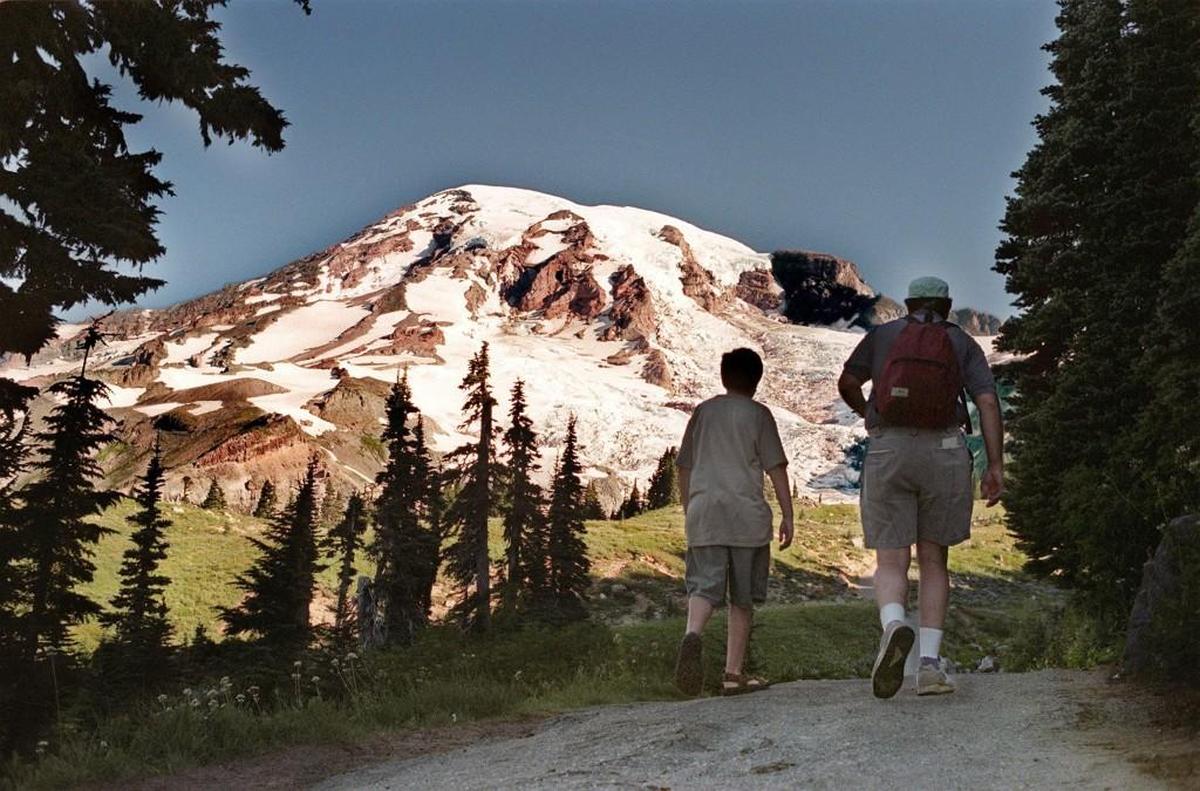A classic view from the Skyline Trail. 