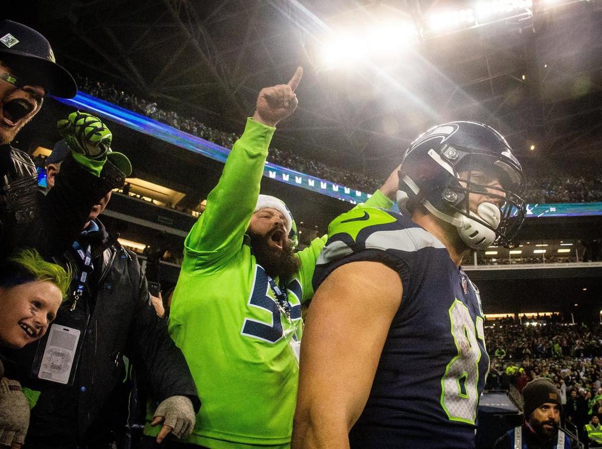 Fans celebrate with Seahawks tight end Nick Vannett after his touchdown catch in a win over the Kansas City Chiefs at CenturyLink Field in December. Seattle reportedly agreed to trade its former draft choice to the Pittsburgh Steelers Tuesday evening.