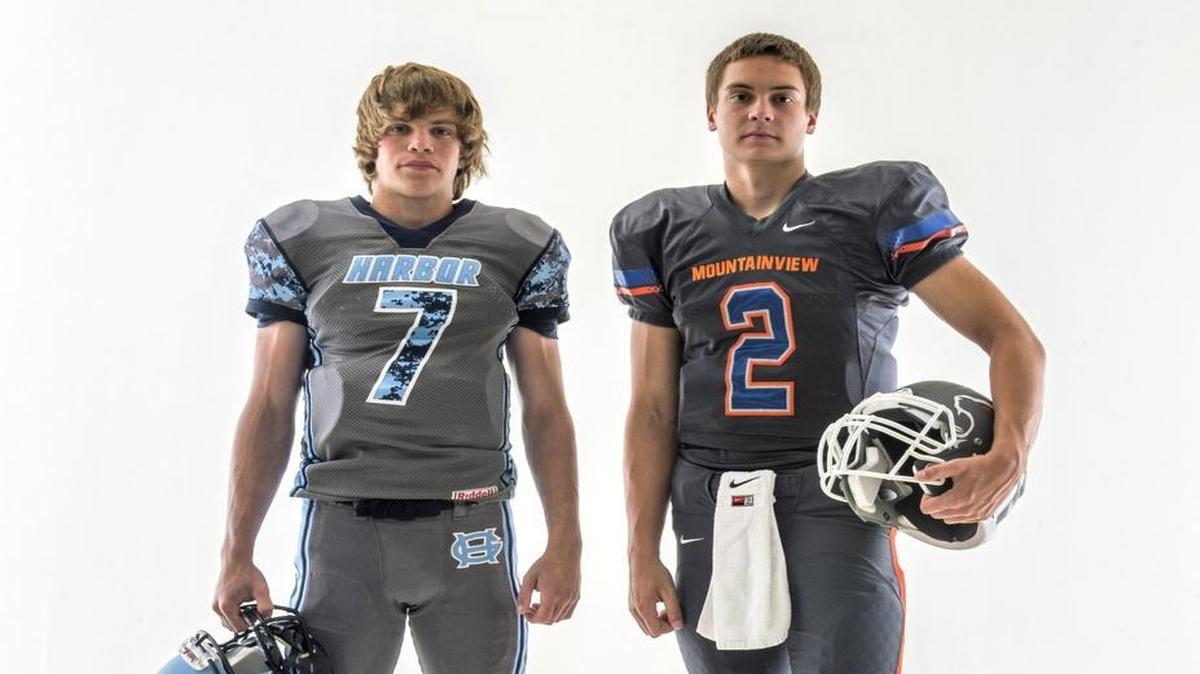 
Gig Harbor quarterback Davis Alexander, left, and Auburn Mountainview quarterback Gresch Jensen are dual threats to run or pass every time they have the ball.
