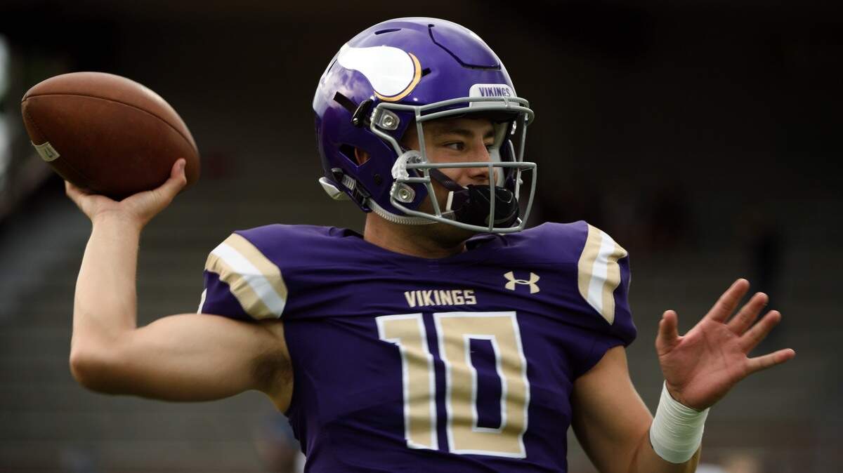 The Puyallup Vikings are aiming for a second consecutive title behind a powerful offense that includes senior dual-threat QB Jacob Holcomb.