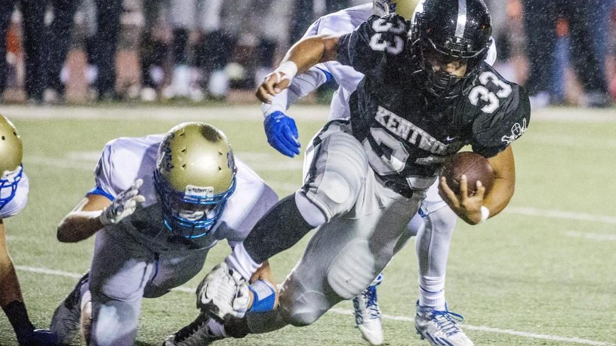 Chavez Kalua-Fuimaono of Tahoma in a high school football game at French Field in Kent, October 2, 2015. Tahoma lost to Kentwood, 55-30. Both schools could join the newly formed North Puget Sound League next season.