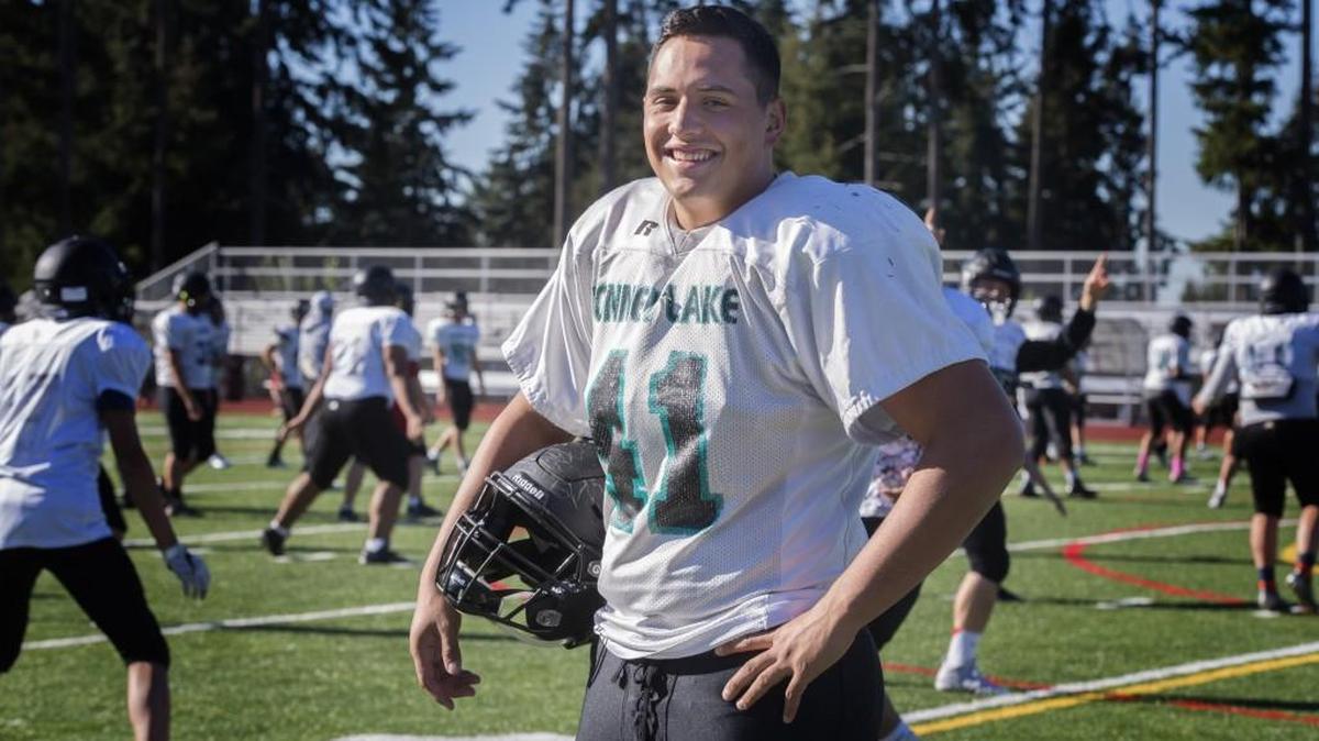 Bonney Lake football offensive tackle/defensive end Caleb Davis at Bonney Lake High School on Tuesday, Oct. 11, 2016.