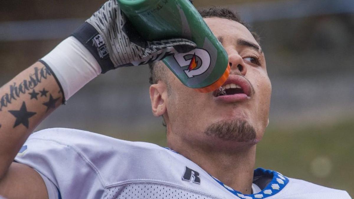 
Tahoma star Amandre Williams does a little bit of everything for his football team, playing quarterback, defensive end and even punter.
