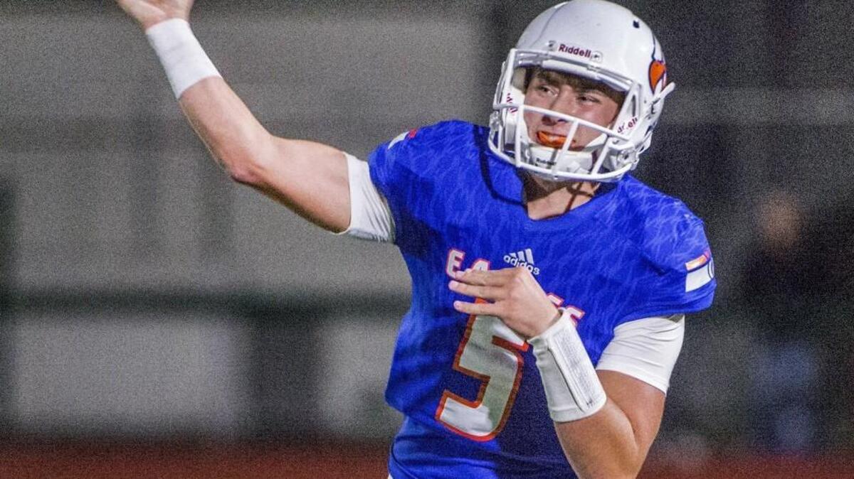 Quarterback Dylan Morris of Graham-Kapowsin in a football game against Sumner High School at Art Crate Field, September 22, 2017.