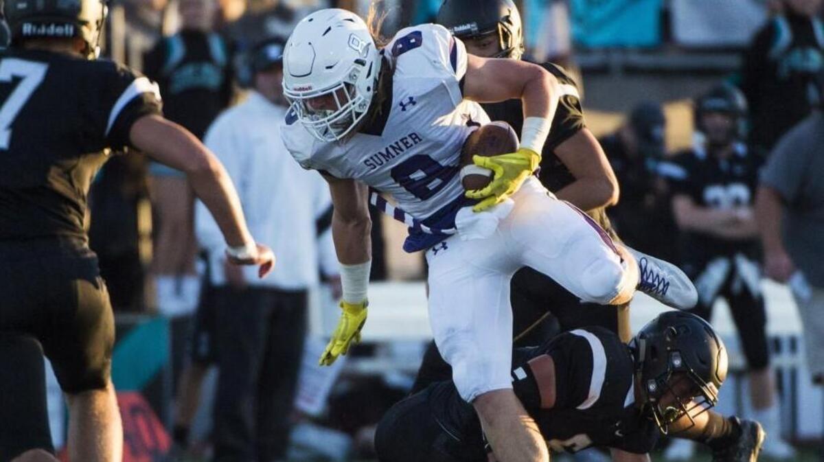 Sumner's Ben Wilson runs during the first quarter. Sumner played Bonney Lake at Sumner High School in Tacoma, Wash., on Friday, September 1, 2017.