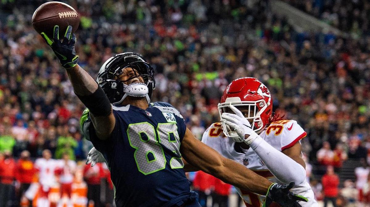 Seahawks wide receiver Doug Baldwin makes a one-handed catch over Chiefs defensive back Charvarius Ward in the final minutes of Seattle’s home win in December. Baldwin, 30, has had multiple surgeries since the end of the season, Seahawks general manager John Schneider told The News Tribune Wednesday at the NFL combine in Indianapolis.