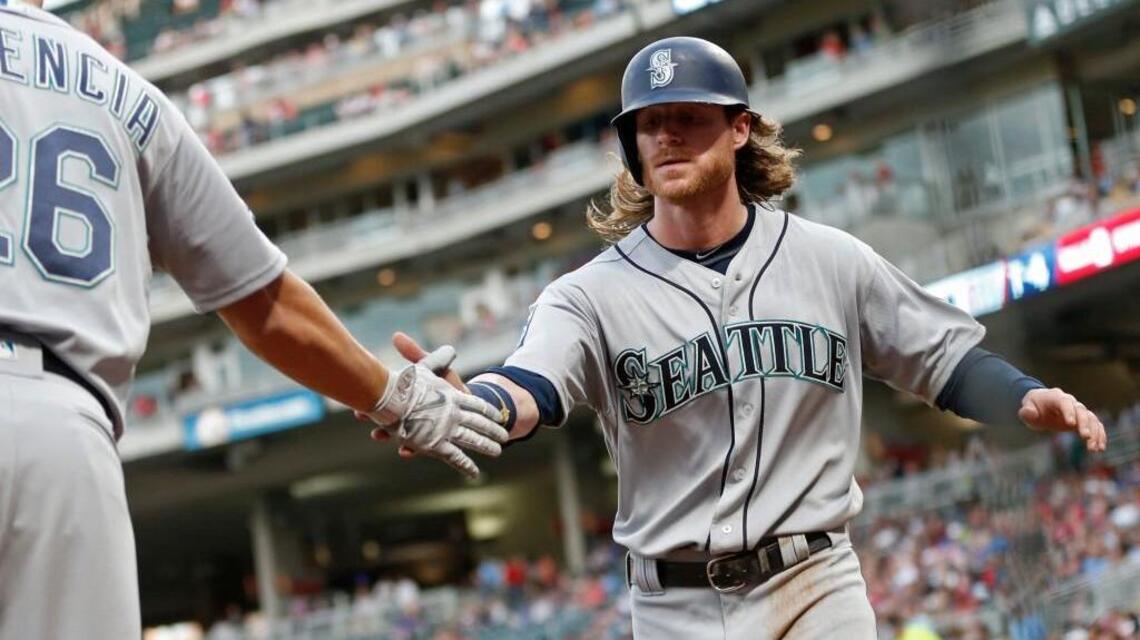 Mariners break loose in blowout victory over Twins