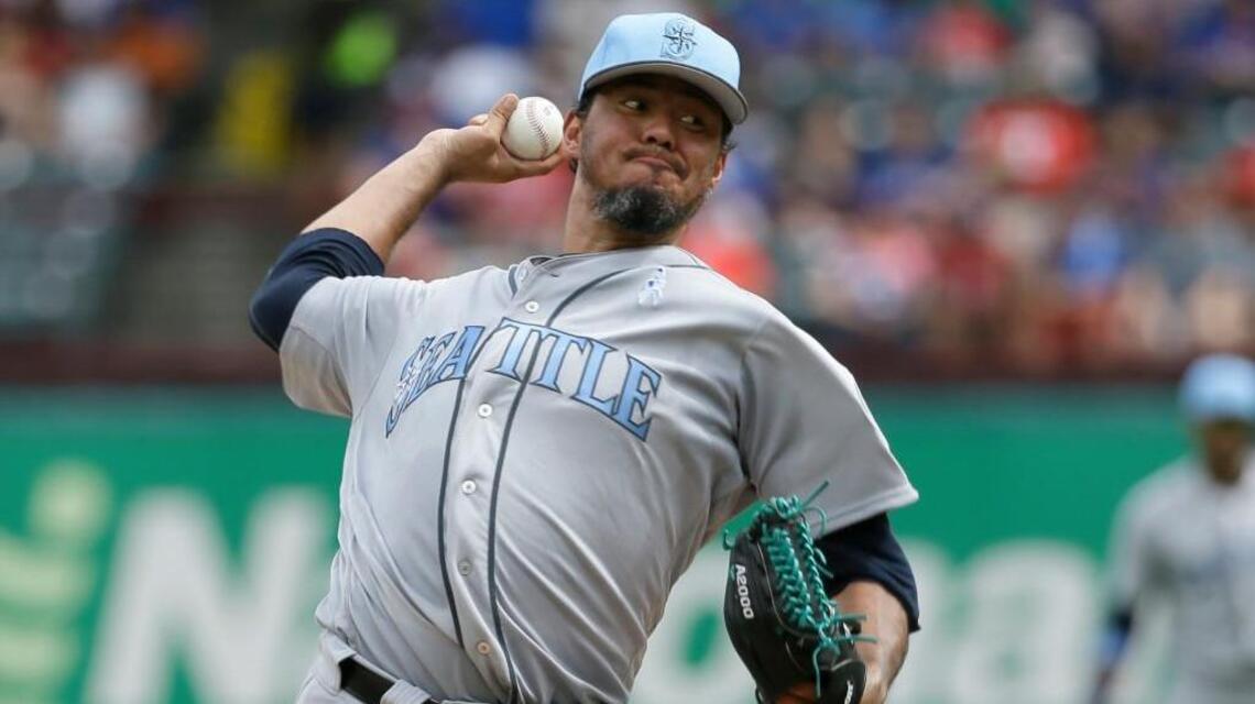 Takeaways: Rangers roll another 10 and leave Mariners’ rotation in a shambles